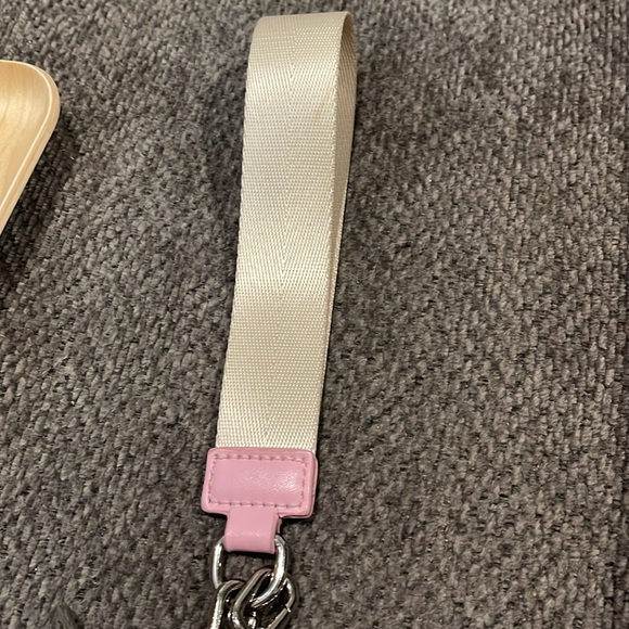 XSUIOY Dual Pouch Wristlet Keychain Wallet, Mini Zip Around Wallet - Picture 4 of 4